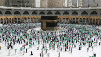 أول بعثة حجاج تصل إلى السعودية
