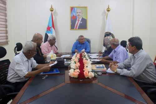 مركز دعم صناعة القرار يعقد اجتماعه الدوري ويقف على آخر المستجدات الجنوبية