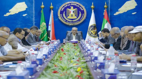 رئاسة الانتقالي تؤكد رفضها القاطع لأي محاولات بائسة تستهدف البنك المركزي بالعاصمة عدن