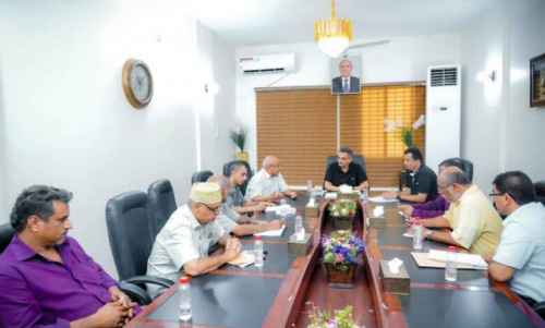 المحافظ لملس يشدد على ضرورة تخفيض الفاقد للتيار الكهربائي