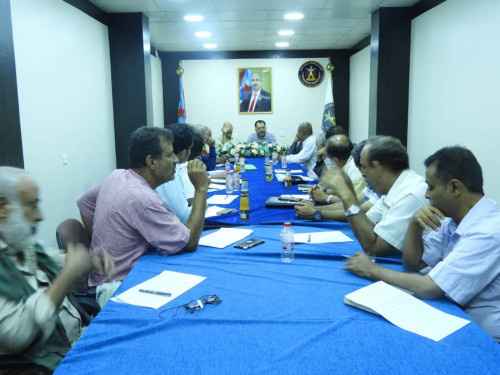 الكاف يلتقي رؤساء تنفيذية انتقالي مديريات العاصمة عدن وقيادة اللجان المجتمعية بالعاصمة