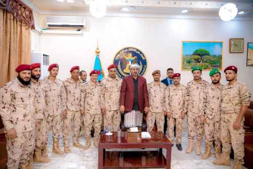 لليوم الرابع.. الرئيس الزُبيدي يستقبل جموع المهنئين بعيد الأضحى المبارك