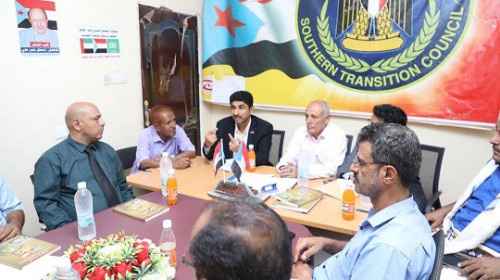 فريق من الدائرة الإعلامية يتفقد سير عمل إدارة إعلام انتقالي محافظة الضالع