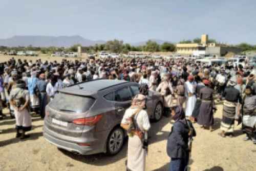 بموكب جنائزي مهيب.. تشييع جثمان الشهيد حسن النسي