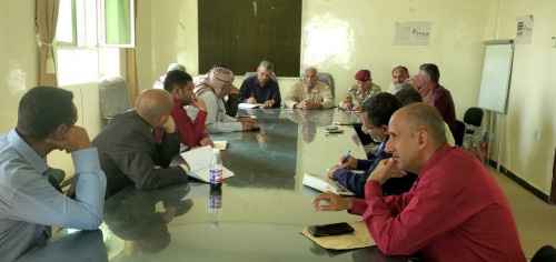 انتقالي الضالع والسلطة المحلية يعقدان اجتماعا مشتركا مع مكاتب التربية بالمحافظة&nbsp;