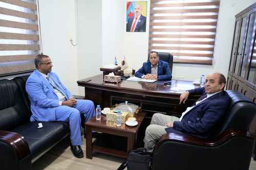 الدكتور الخُبجي يلتقي وزير الشوؤن الاجتماعية والعمل&nbsp;
