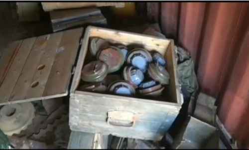 القوات الجنوبية تعثر على مخزن عبوات ناسفة وألغام في أحد مواقع متمردي الإخوان بشبوة