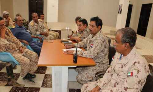 سقطرى.. قيادة اللواء الأول مشاة بحري تعقد لقاءً موسعا بقادة الكتائب والوحدات العسكرية بالمحافظة