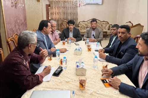 فريق الحوار الجنوبي يلتقي ممثلين عن المجلس العام لأبناء محافظتي المهرة وسقطرى