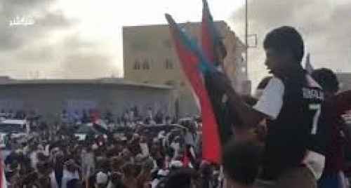 المهرة.. تظاهرة شعبية تطالب بطرد قوات الاحتلال اليمني