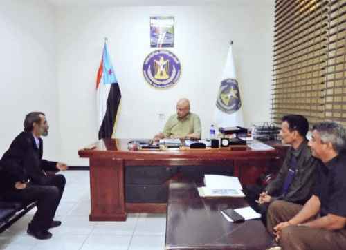 القائم بمهام رئيس تنفيذية انتقالي العاصمة عدن يبحث مع هويدي سُبل تفعيل العمل المسرحي&nbsp;