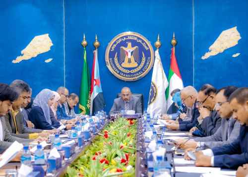 رئاسة الانتقالي تجدد دعمها ومساندتها للحراك الجماهيري المتصاعد في المهرة ووادي حضرموت