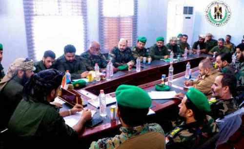 العميد الوالي يترأس اجتماعاً لقادة الحزام الأمني في محافظة لحج