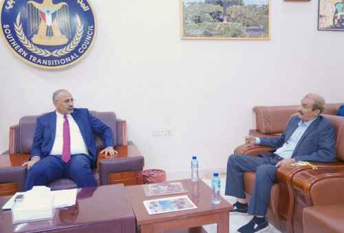 الرئيس الزُبيدي يلتقي رئيس تاج الجنوبي العربي