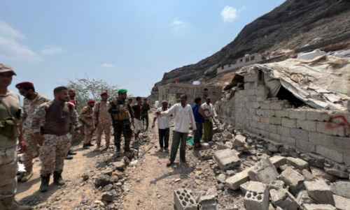 حملة لإزالة مباني عشوائية بمديرية صيرة بتوجيهات من محافظ العاصمة عدن