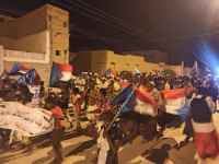استمرارا للتصعيد الشعبي.. مسيرة جماهيرية غاضبة بالقطن تطالب برحيل المنطقة العسكرية الأولى