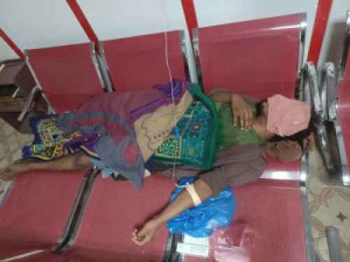 سيارة تدهس مواطنا خلال رفعه علم الجنوب بسيئون