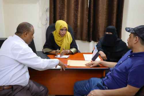 مسؤولة لجنة الإغاثة الإنسانية في الجمعية الوطنية تستقبل مدير عام مكتب الصحة في ساحل حضرموت