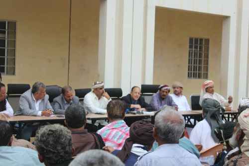 فريق الحوار الوطني الجنوبي يلتقي قيادة السلطة المحلية وشيوخ مديرية حوف