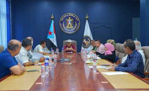 اللجنة الاقتصادية العليا تعقد اجتماعها الدوري لشهر أكتوبر