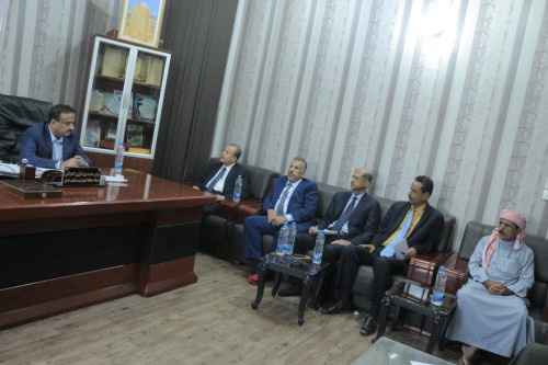 فريق الحوار الوطني الجنوبي الداخلي يلتقي الشيخ عوض بن الوزير محافظ محافظة شبوة