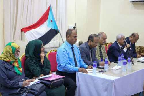 فريق الحوار الوطني الجنوبي يلتقي قيادة اللجان المجتمعية في العاصمة عدن