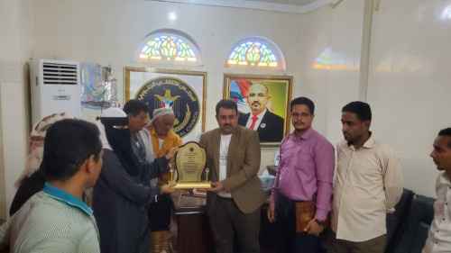 انتقالي لحج يكرم الملازم أول طيار رحمة الحوشبي والكابتن فادي الصبيحي