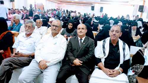 الجعدي يشهد الحفل الخطابي والفني الذي نظمته السلطة المحلية في دارسعد بمناسبة الذكرى الـ59 لثورة 14 أكتوبر المجيدة