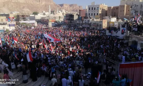 شاهد بالصور.. الحشود الشعبية المشاركة في مليونية الخلاص بسيئون