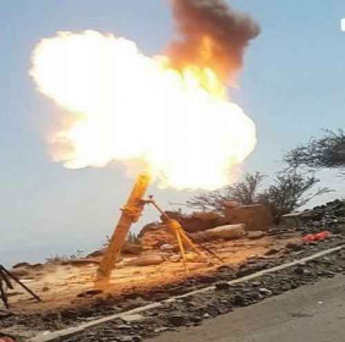 القوات المسلحة الجنوبية ترد مدفعيا على نيران حوثية بجبهة ثرة