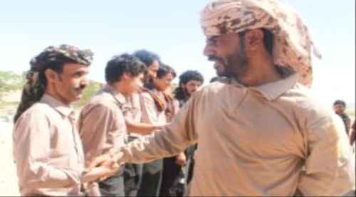 محافظ شبوة يوجه بإطلاق سراح أسرى التمرد الإخواني بالمحافظة
