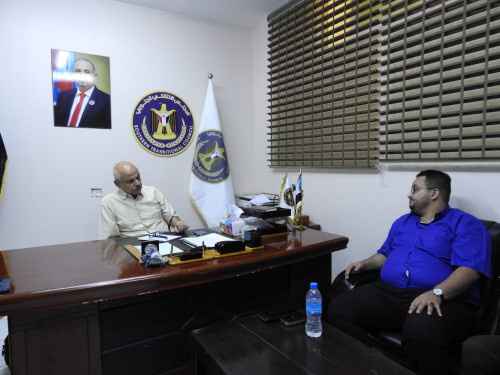  عصام عبده يناقش مع مستشار محافظ العاصمة عدن لشؤون المنظمات الدولية نشاط المنظمات في المحافظة	
