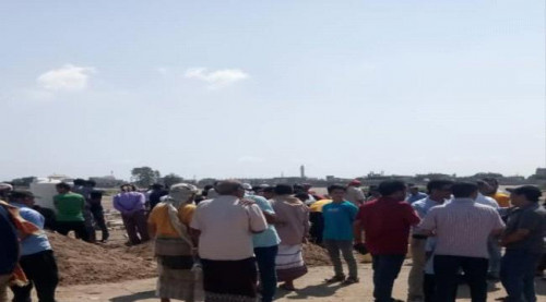 المئات يشيعون جثمان القيادي في الثورة الجنوبية رياض الحسام