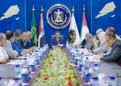 رئاسة الانتقالي تؤكد دعمها جهود وزير الشؤون الاجتماعية لتنفيذ قرار نقل مقر الصندوق الاجتماعي للتنمية إلى العاصمة عدن