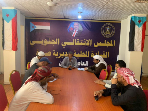 رئيس تنفيذية انتقالي صيرة يلتقي بعدد من أئمة المساجد بالمديرية
