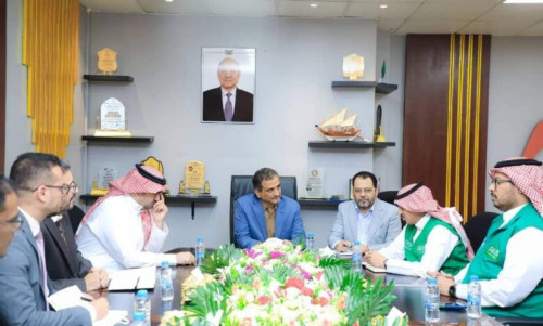 لملس يناقش مع ممثلين عن البرنامج السعودي وشركة السعد جهود تحسين الجوانب الخدمية وتشغيل مستشفى عدن العام