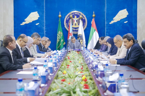 رئاسة الانتقالي تُحيي أبطال القوات المسلحة الجنوبية في جبهتي الدفاع عن أرض الوطن وحفظ أمنه واستقراره