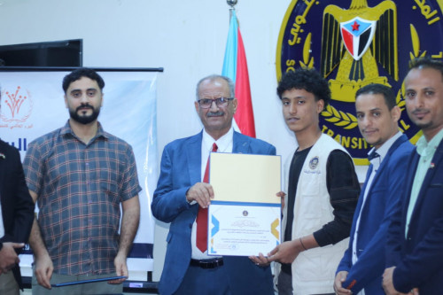 الجعدي يكرّم متطوعي دائرة الشباب والطلاب في الأمانة العامة بمناسبة اليوم العالمي للتطوع