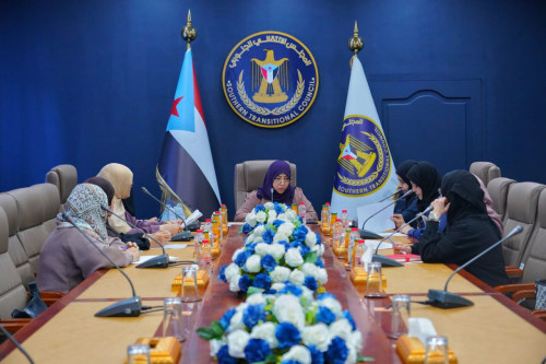 اللجنة العليا للمرأة الجنوبية تعقد اجتماعاً مشتركاً مع قيادات المكونات النسوية الجنوبية