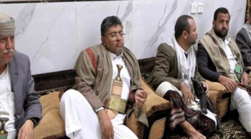 فرار آلاف العناصر الحوثية من الجبهات.. وزعيمهم يتوعد