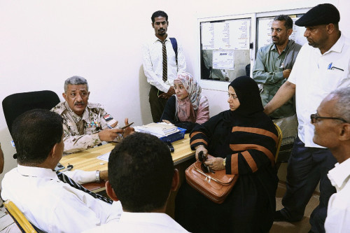 تزامناً من اليوم العالمي لحقوق الانسان... الأمانة العامة تدشن برنامج النزول الميداني لتفقد سجون وإصلاحيات العاصمة عدن 