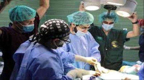 سلمان للإغاثة يدشن مخيما طبيا للجراحات في سقطرى
