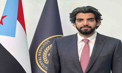 البيض: بيان الاتحاد الأوروبي تجاهل تصنيف الحوثيين كطرف إرهابي