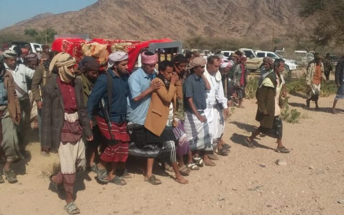 شبوة تشيع جثمان العقيد أحمد طالب المرزقي بموكب جنائزي مهيب