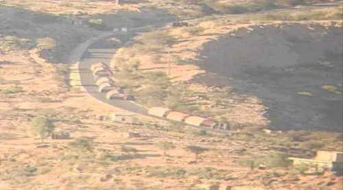 المليشيا الحوثية تهجر سكان يعيس لخط التماس