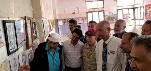 رئيس تنفيذية انتقالي الضالع يزور المعرض التشكيلي لشهداء الجنوب