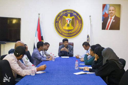 إعلامية الانتقالي تعقد اجتماعها الدوري برئاسة الدكتور باسم منصور 