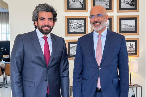 البيض يناقش مع سفير مملكة هولندا آخر مستجدات العملية السياسية والأوضاع العامة في الجنوب