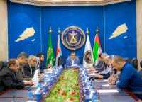 رئاسة الانتقالي تقف أمام نتائج لقاء الأمين العام للمجلس مع المبعوث الأممي في العاصمة عدن