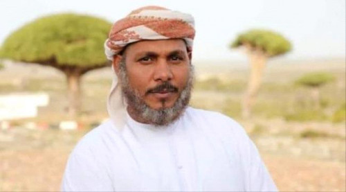 المحافظ الثقلي يُصدر قرارين بتكليف مندوبين لسقطرى في محافظتي حضرموت والمهرة